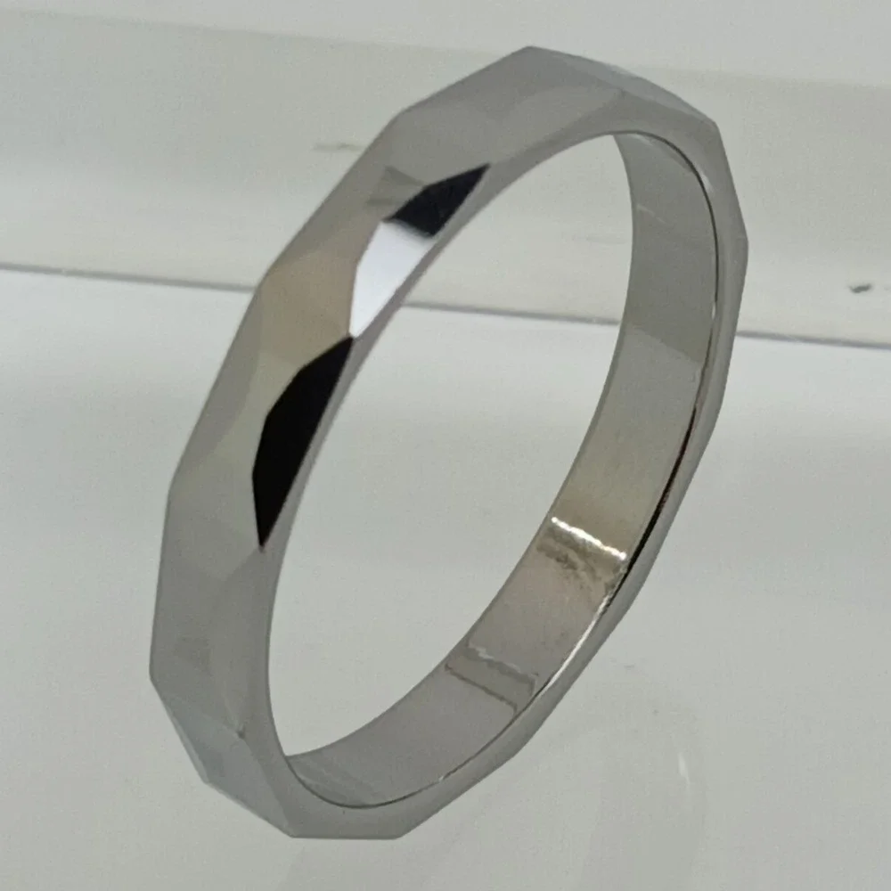 Vintage Tungsten Faceted Geometric Ring Silver Tone 4mm Band Size 11.5 Y2K NOS